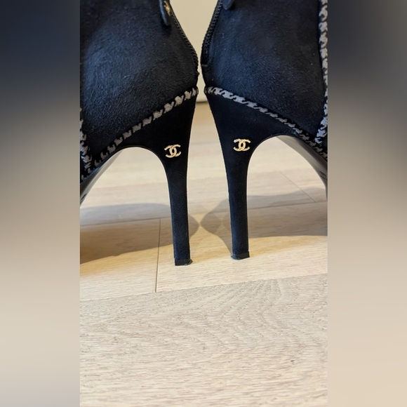 CHANEL Ankle Booties Sz Eur 40 - Picture 3 of 9